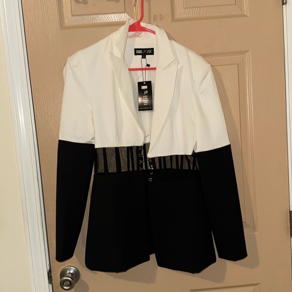 Brand new 57th and 5th Blazer - Picture 1 of 2